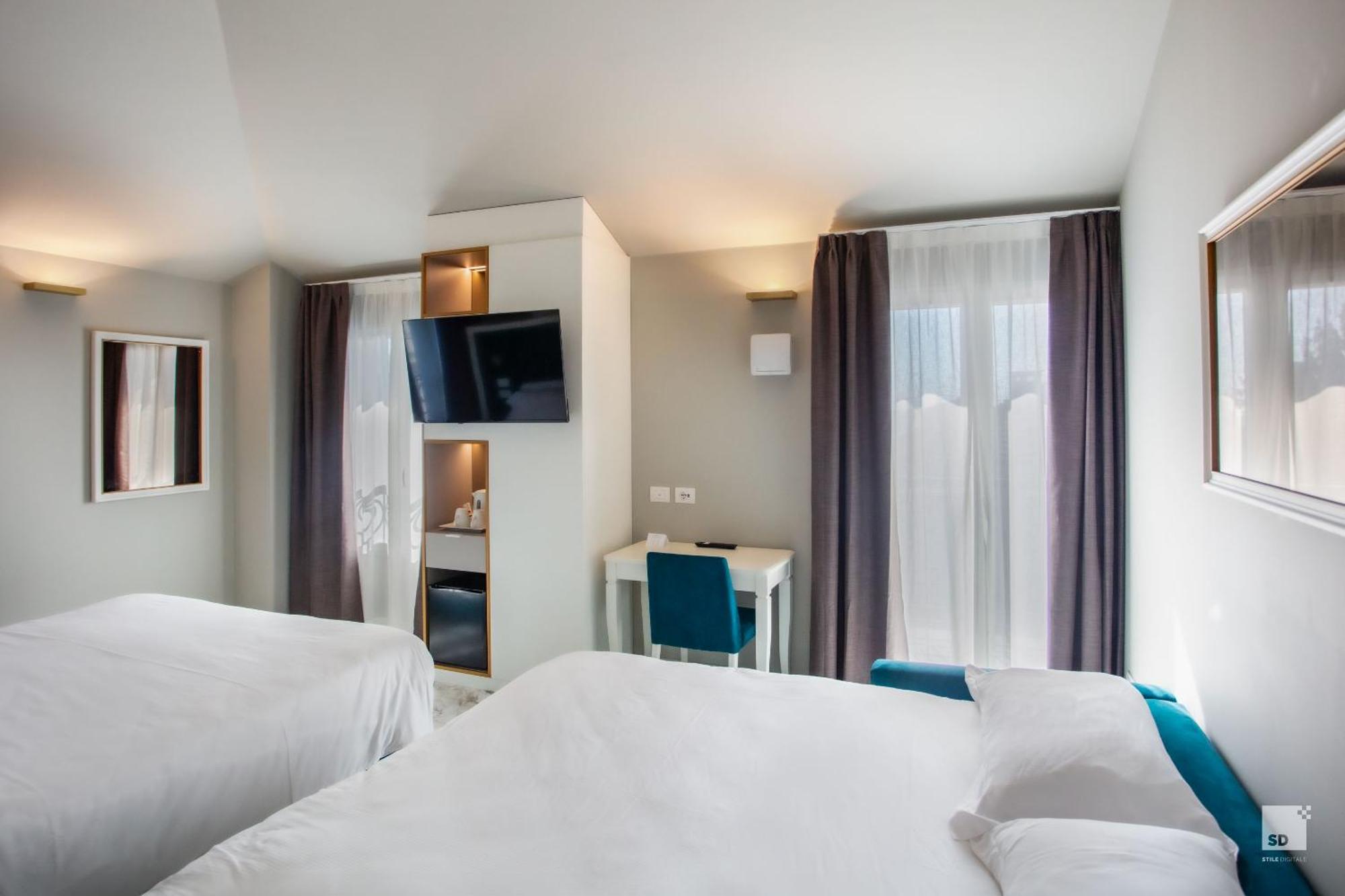 Hotel Villa Elena Варацце Екстер'єр фото