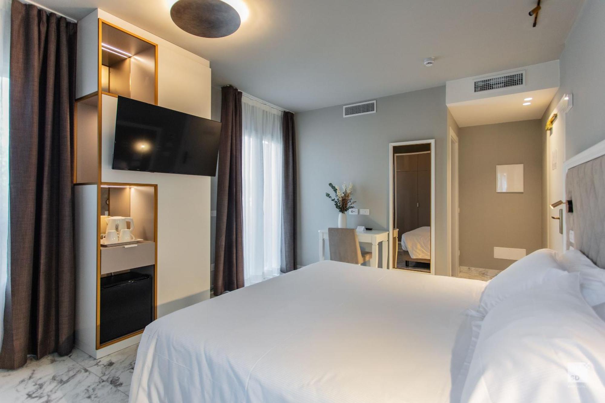 Hotel Villa Elena Варацце Екстер'єр фото