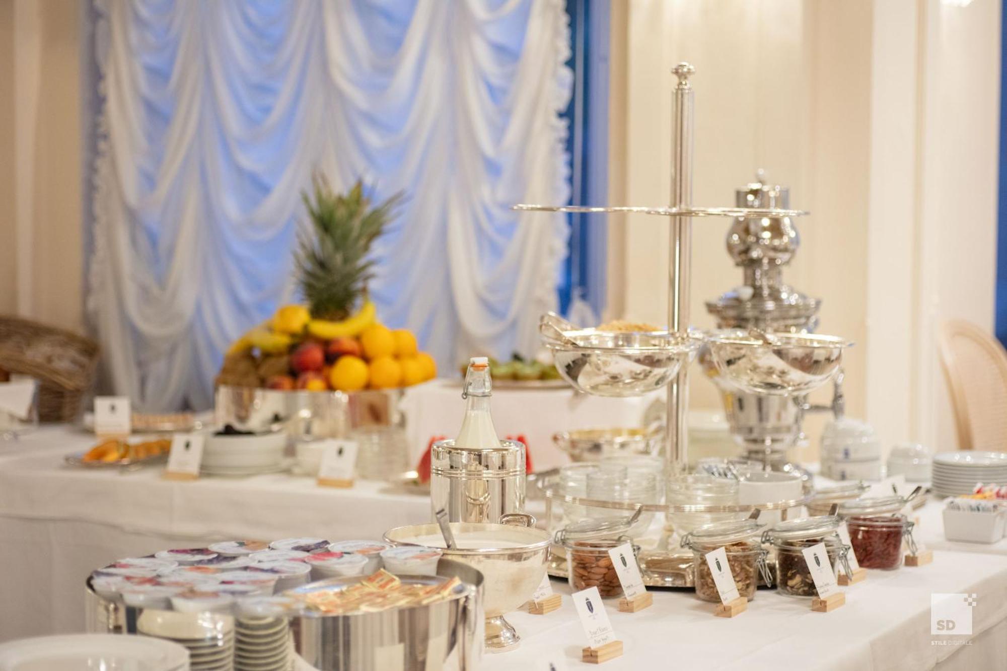 Hotel Villa Elena Варацце Екстер'єр фото