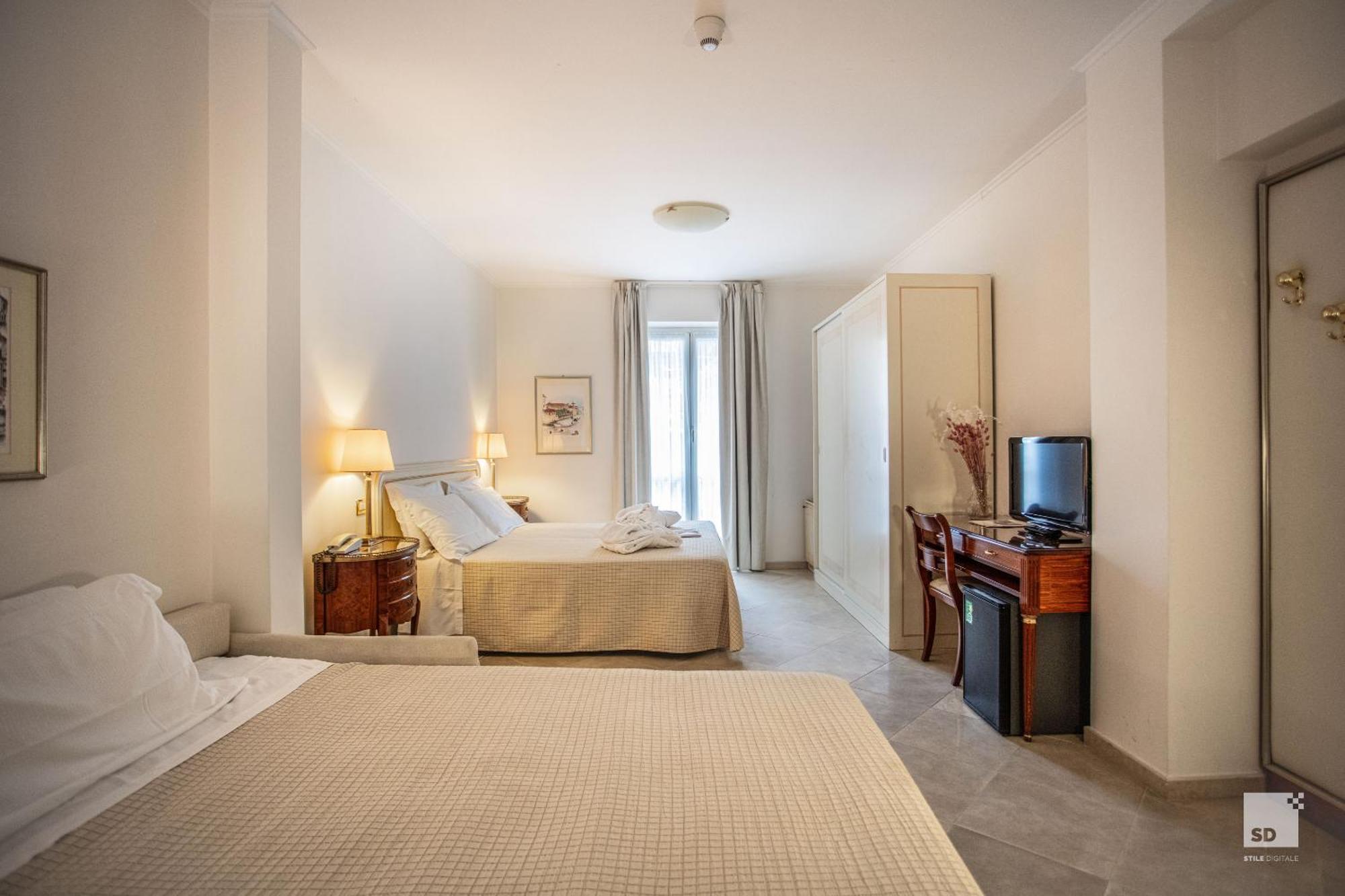 Hotel Villa Elena Варацце Екстер'єр фото